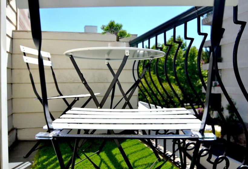 Yogi Hostel | Santiago de Chile | Santiago | Chile 11