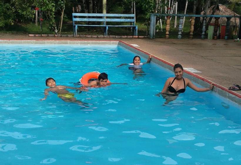 Albergue Esteban Jordan Leticia