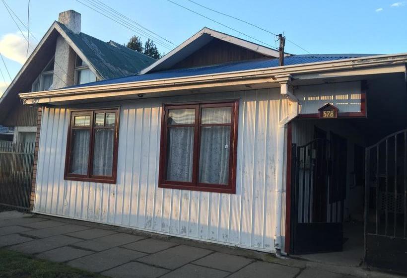 Bed and Breakfast Hostal Central