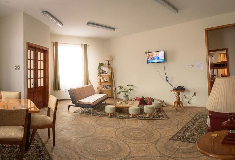 Albergue Sol De Invierno Backpackers | Punta Arenas | Magallanes y Antartica | Chile 2