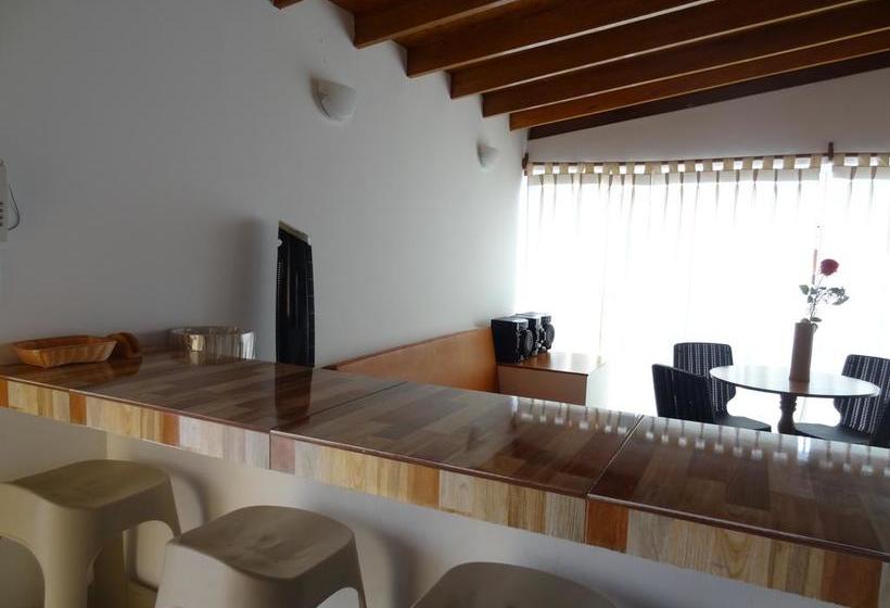 Akas Hotel Apartamentos | Canoas de Punta Sal | Contralmirante Villar | Perú 12