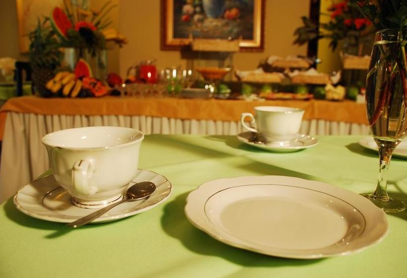 Hotel El Salvador | Tarija | Bolivia | América del Sur 16