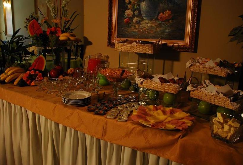 Hotel El Salvador | Tarija | Bolivia | América del Sur 18