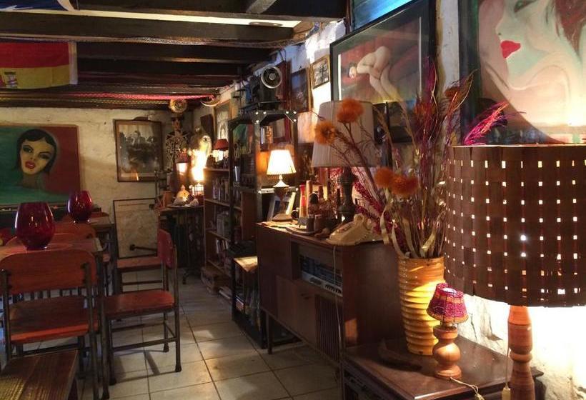 Albergue Hostal Casa De Mouat | Valparaíso | Valparaiso | Chile 14