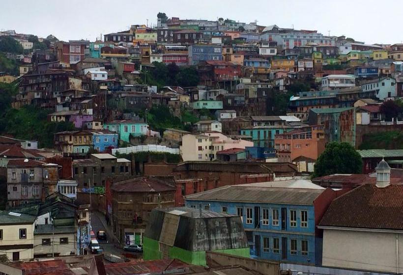 Albergue Hostal Casa De Mouat | Valparaíso | Valparaiso | Chile 15