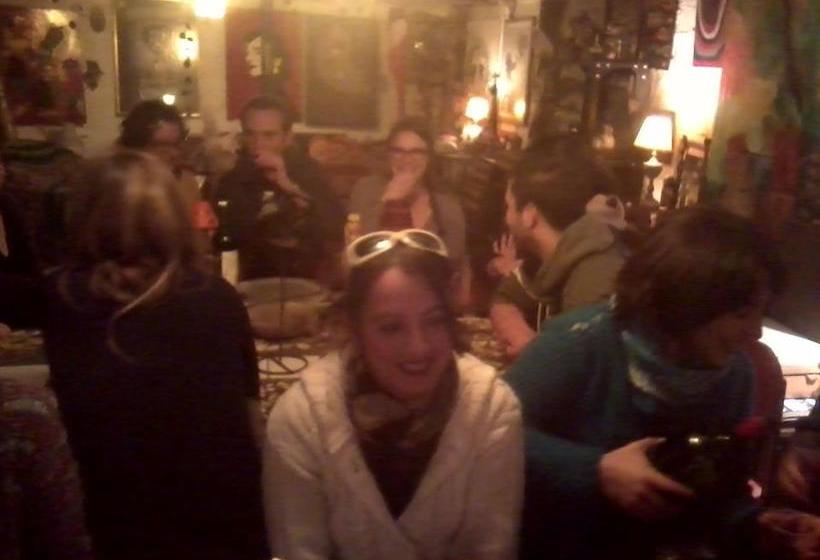 Albergue Hostal Casa De Mouat | Valparaíso | Valparaiso | Chile 16