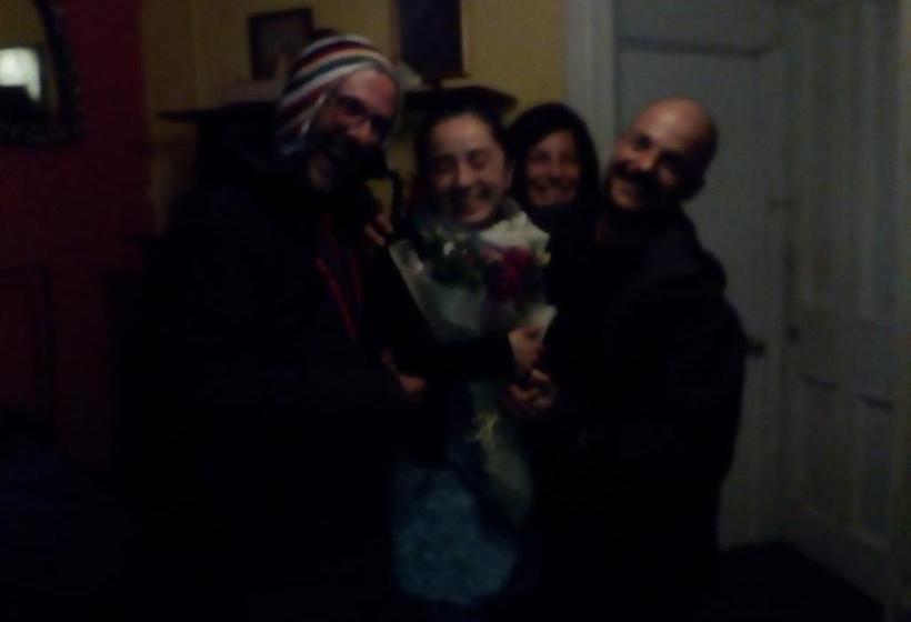 Albergue Hostal Casa De Mouat | Valparaíso | Valparaiso | Chile 2