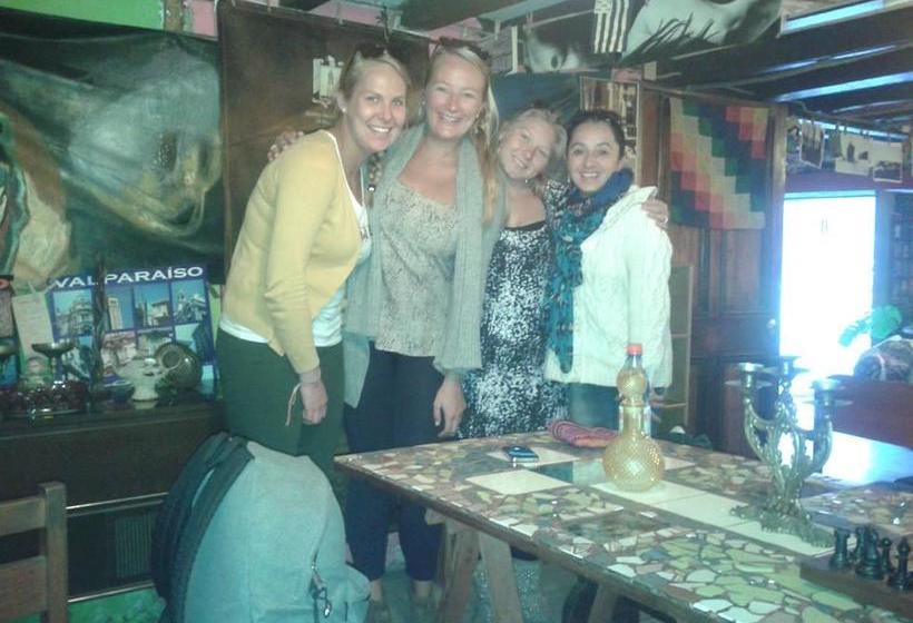 Albergue Hostal Casa De Mouat | Valparaíso | Valparaiso | Chile 9