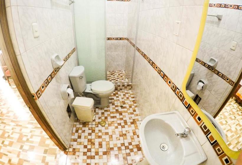 Hotel Alojamiento El Cardenal | Iquitos | Maynas | Perú 10