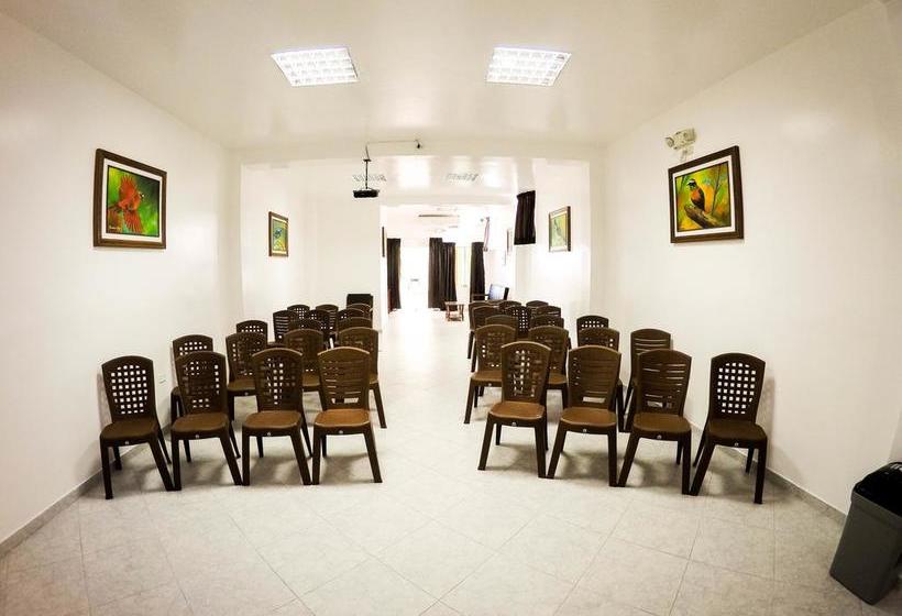 Hotel Alojamiento El Cardenal | Iquitos | Maynas | Perú 14