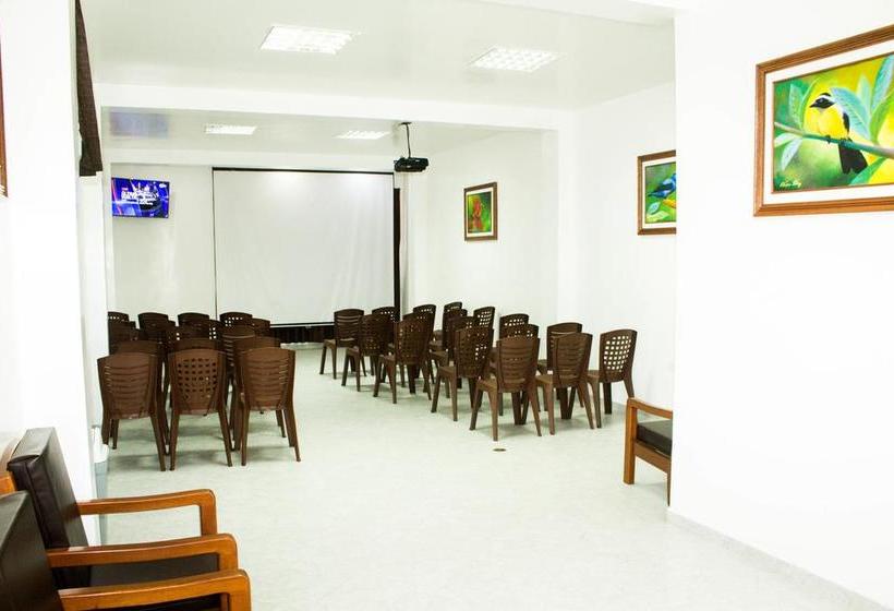 Hotel Alojamiento El Cardenal | Iquitos | Maynas | Perú 19