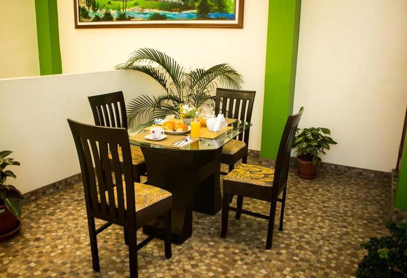 Hotel Alojamiento El Cardenal | Iquitos | Maynas | Perú 8