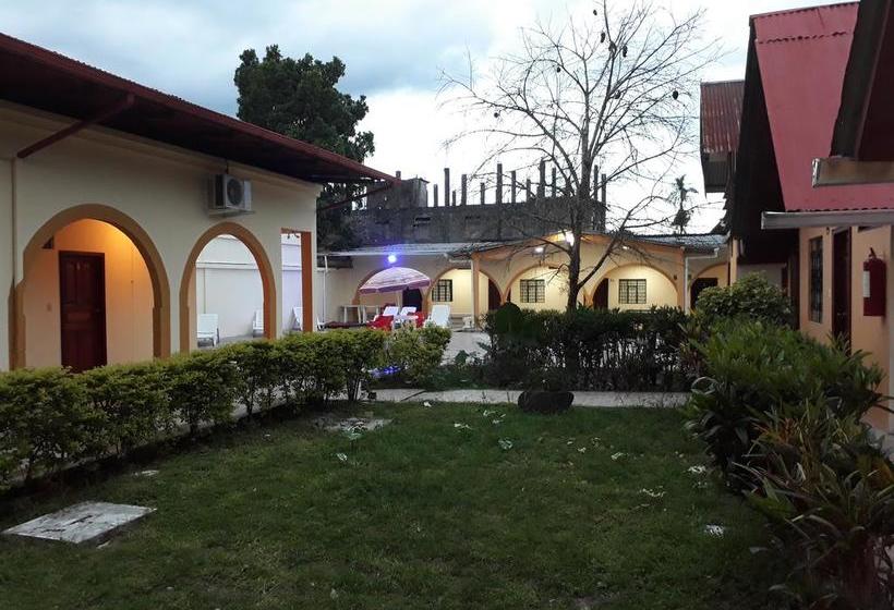 Hotel Salamandra S Suites & Tena