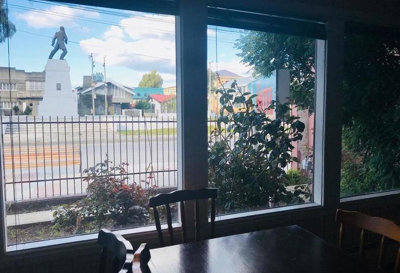 Hotel Yellow Submarine | Punta Arenas | Magallanes y Antartica | Chile 7