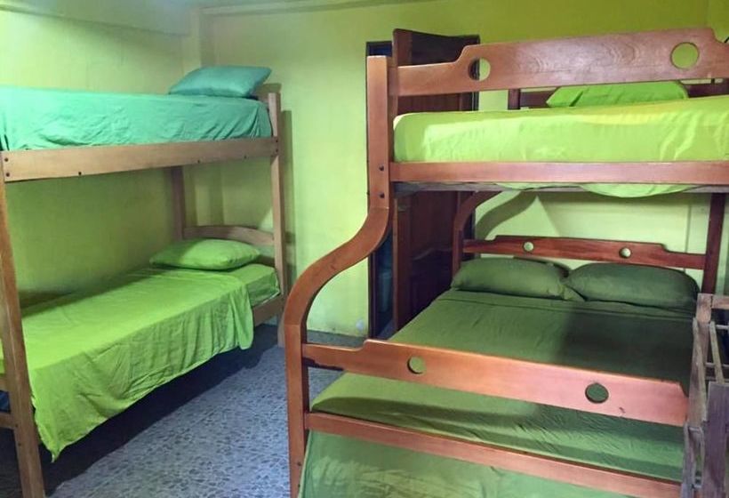 Sol Playa Cafe Hostel | Montañita | Santa Elena | Ecuador 3