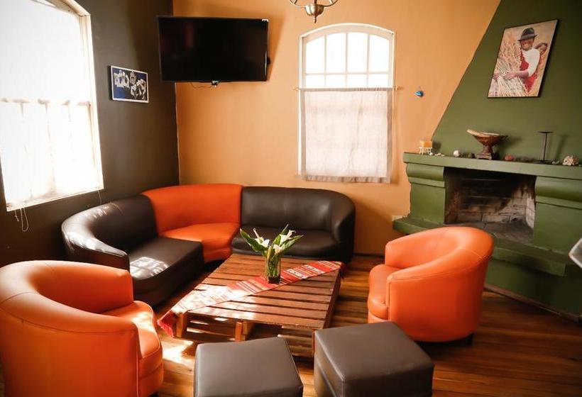 Hotel Blue House Youth Hostel | Quito | Pichincha | Ecuador 8