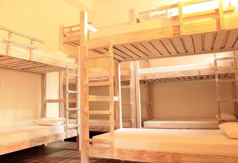 Color Hostel | Palomino | La Guajira | Colombia 14