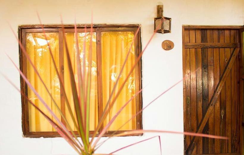 Hotel El Bucanero | Canoas de Punta Sal | Contralmirante Villar | Perú 10