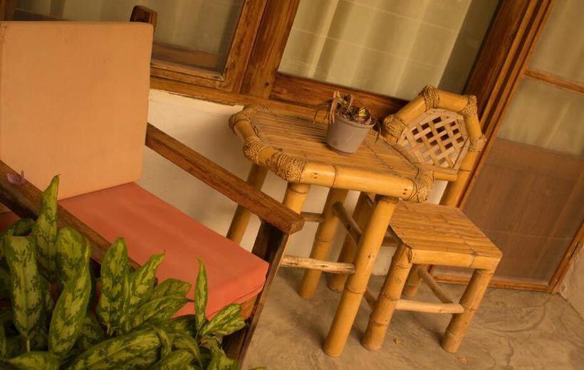 Hotel El Bucanero | Canoas de Punta Sal | Contralmirante Villar | Perú 11