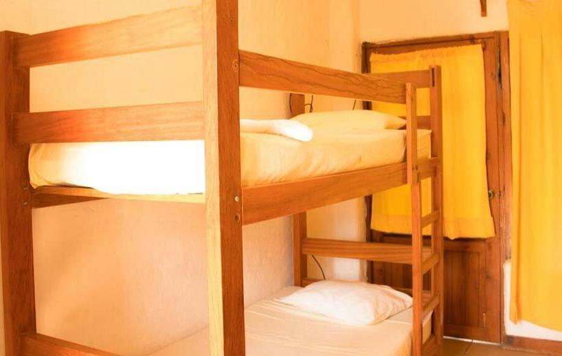 Hotel El Bucanero | Canoas de Punta Sal | Contralmirante Villar | Perú 4