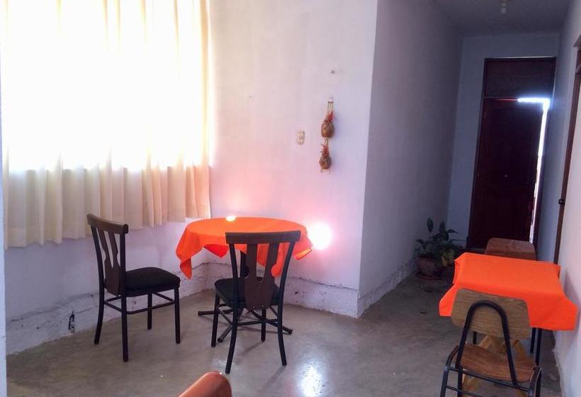 Bed and Breakfast Casa Hospedaje Los Tucanes | Tarapoto | San Martín | Perú 9