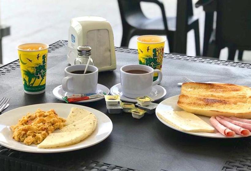 Albergue North Point House San Andrés