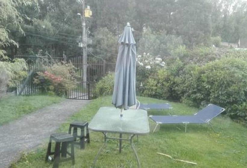 Bed and Breakfast Vista Al Lago Y Volcanes | Puerto Varas | Los Lagos | Chile 12