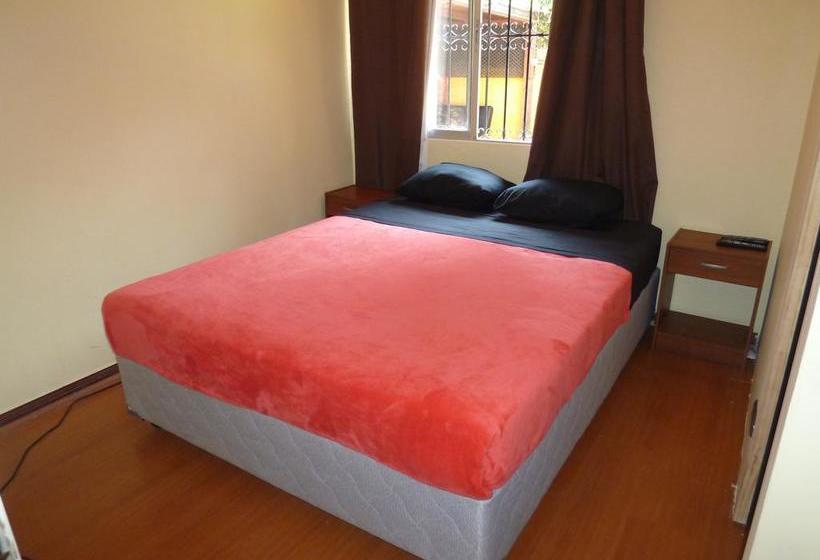 Hotel Chalet Providencia Costanera | Santiago de Chile | Santiago | Chile 11