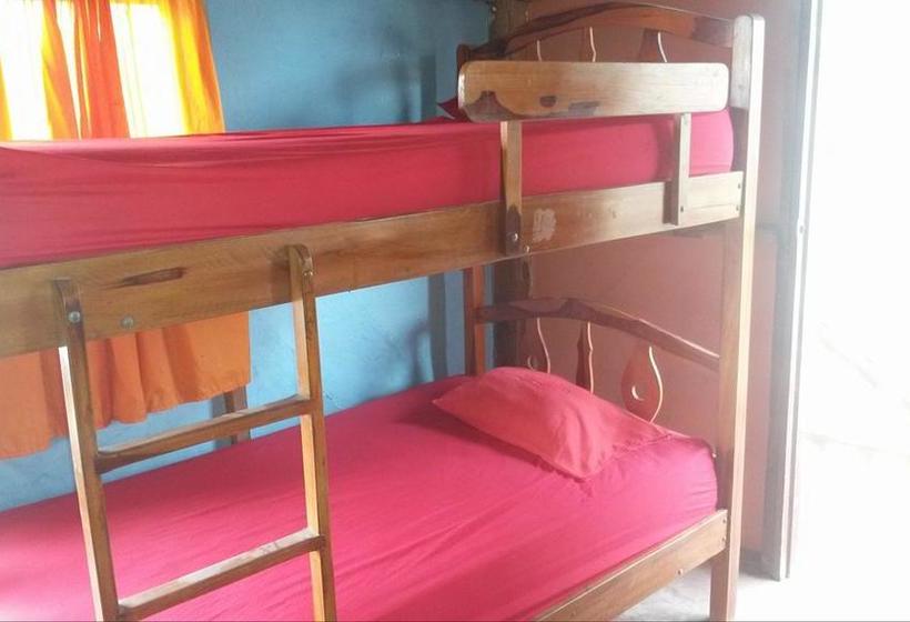 Hotel Hostel Flight Montañita | Montañita | Santa Elena | Ecuador 7
