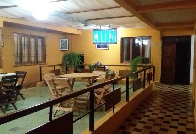 Hostel Camila | Sucre | Bolivia | América del Sur 9