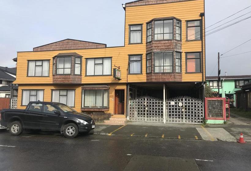 Bed and Breakfast Hostal Central Los Lagos