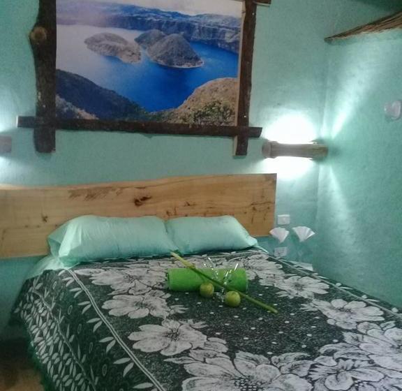 Albergue Salvador Hostal Otavalo