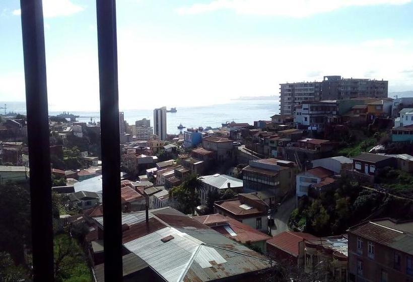 Bed and Breakfast Hostal Anilina | Valparaíso | Valparaiso | Chile 14
