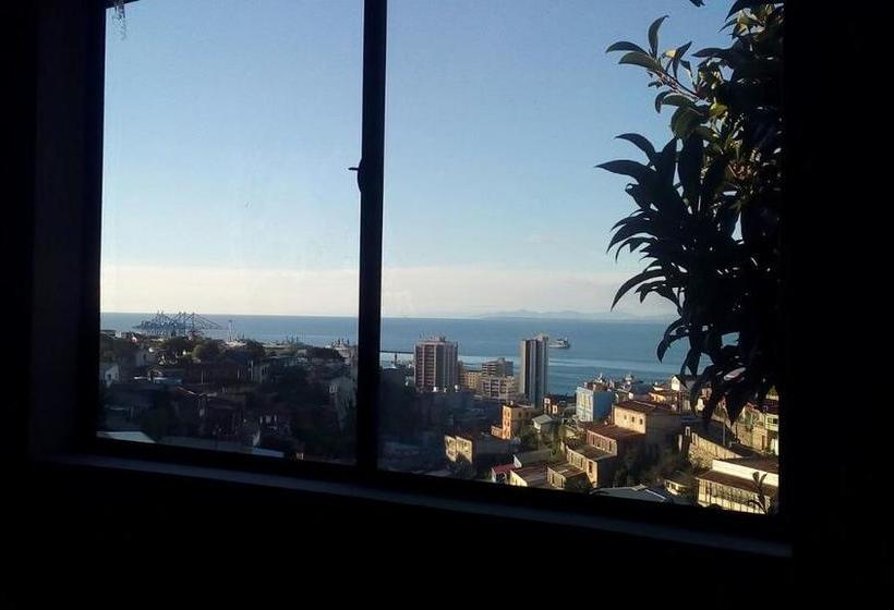 Bed and Breakfast Hostal Anilina | Valparaíso | Valparaiso | Chile 18