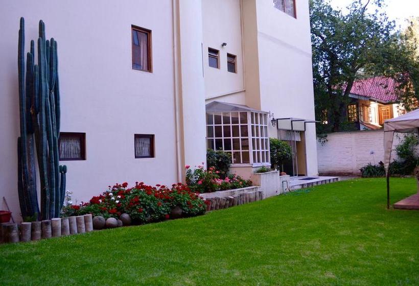 Bed and Breakfast Hostal Nuestra Residencia | Cuenca | Azuay | Ecuador 5