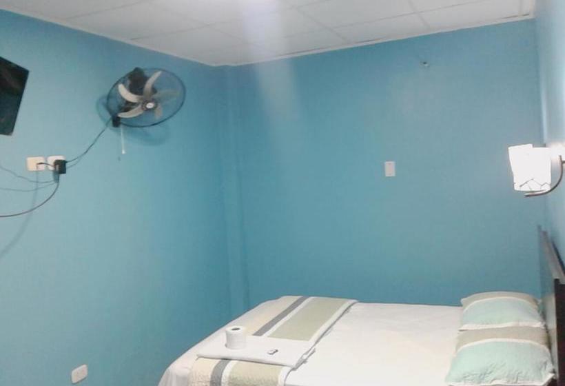 Hotel Montereal | La Merced | Chanchamayo | Perú 3