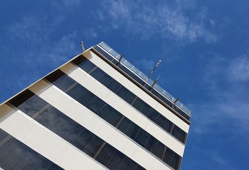 Hotel Tres Pinos | Chiclayo | Chiclayo | Perú 1