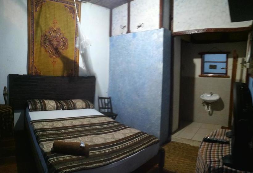 Bed and Breakfast Hostal Xanadu | Bahia de Caraquez | Manabi | Ecuador 3