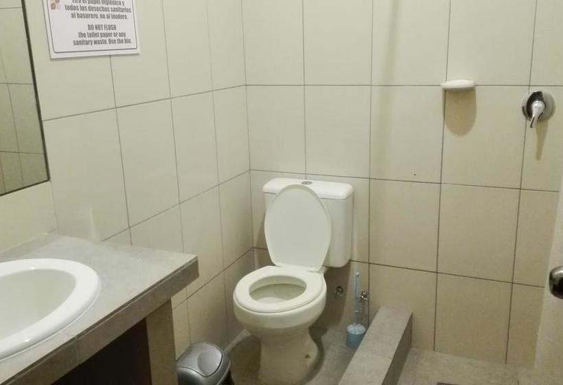 Hotel Piedra Blanca Backpackers Hostel | Uyuni | Bolivia | América del Sur 4