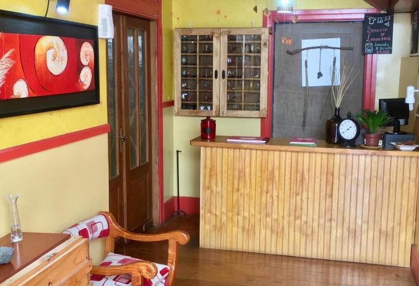 Albergue La Casona Hostal | Puerto Varas | Los Lagos | Chile 14