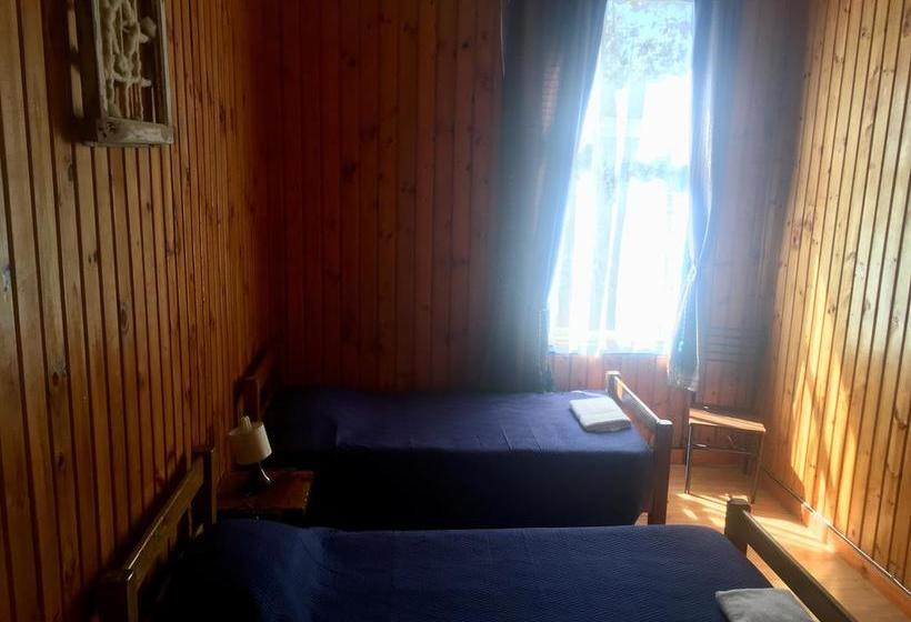 Albergue La Casona Hostal | Puerto Varas | Los Lagos | Chile 7