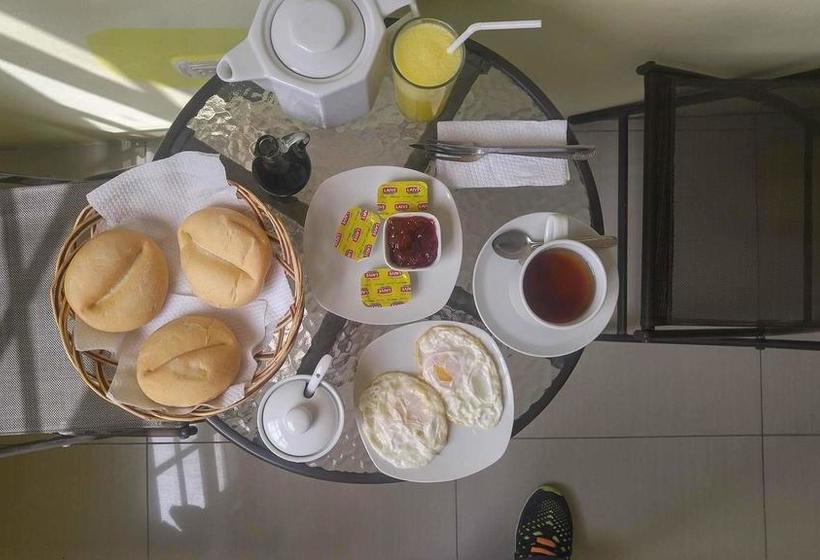 Albergue Mr. Llama Lodge | Ica | Ica | Perú 16