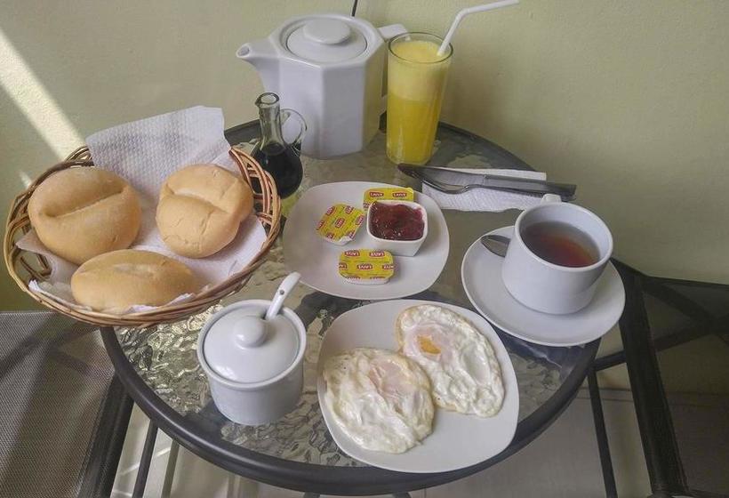 Albergue Mr. Llama Lodge | Ica | Ica | Perú 17