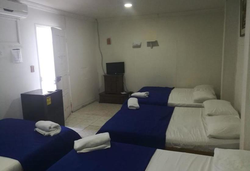 Albergue Down Town Beach La Martilda | San Andrés | San Andres y Providencia | Colombia 16