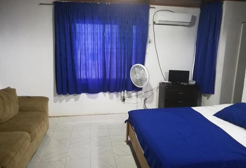 Albergue Down Town Beach La Martilda | San Andrés | San Andres y Providencia | Colombia 9