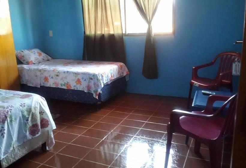 Albergue Hostal Posada Casa Grande 2 | Encarnacion | Paraguay | América del Sur 17