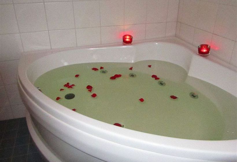 Hotel Ulvhaells Herrgard | Strangnas | Sodermanlands Lan | Sweden 12