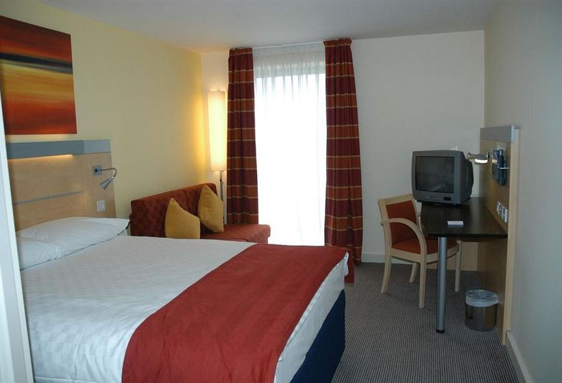 Hotel Holiday Inn Express Dublin Airport | Dublin | Dublin | Ireland 18