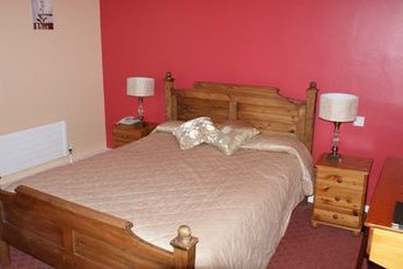 Kilbrackan Arms Hotel | Carrigallen | Leitrim | Ireland 2