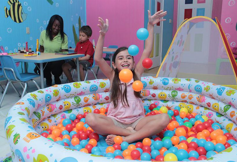 Playa Tortuga Hotel & Beach Resort Bocas del Toro